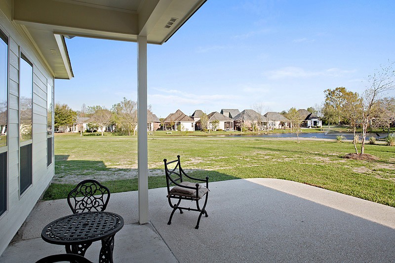 Pelican Point Homes for Sale, 6102 Tezcuco Court, Gonzales, Louisiana